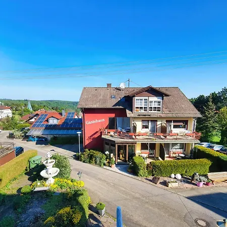 Zi16 Familienzimmer Mit Balkon Und Schoenen Fernblick *