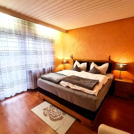 Zi16 Familienzimmer Mit Balkon Und Schoenen Fernblick Сasa de vacaciones